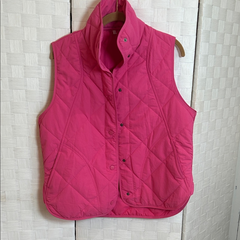 Quilted Sleeveless Puffer Vest in Bright Pink
